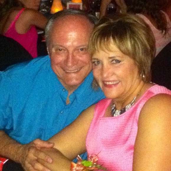 Meet your Posher, Lori - Picture 2 of 2